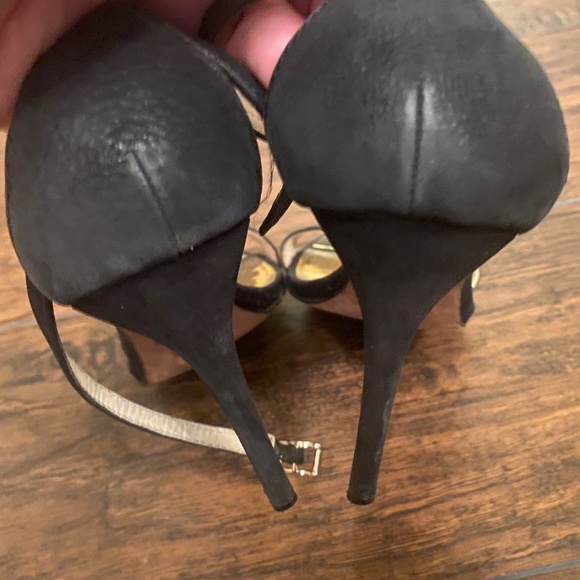 Coach Hampton Black Leather Heels Gold Buckle Detail ankle strap US Size 9.5B - Picture 4 of 4